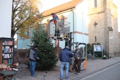 20221124-Erlenbach_Christbaum_stellen_018